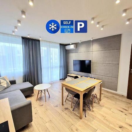 Tesorio Apartment Wroclaw - Ac, Free Parking, Wifi, Self Check-In 24H, Klimatyzacja Вроцлав Экстерьер фото