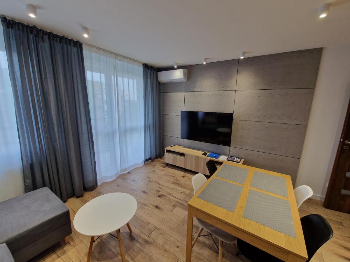 Tesorio Apartment Wroclaw - Ac, Free Parking, Wifi, Self Check-In 24H, Klimatyzacja Вроцлав Экстерьер фото